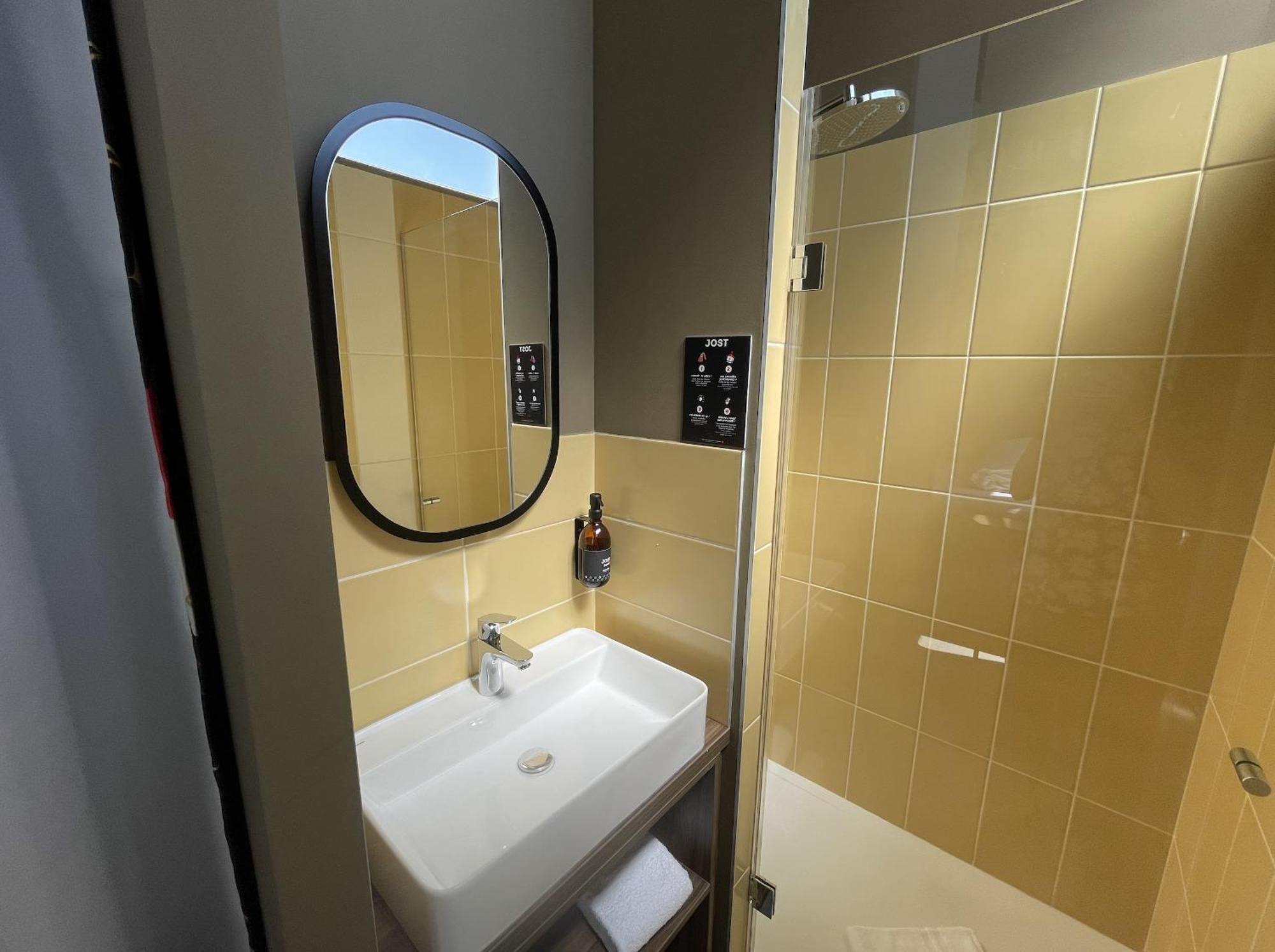 Jost Hotel Lille Centre Екстер'єр фото
